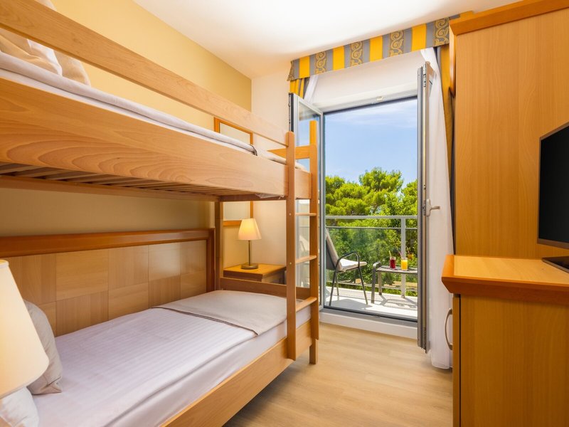 Aminess Grand Azur 48