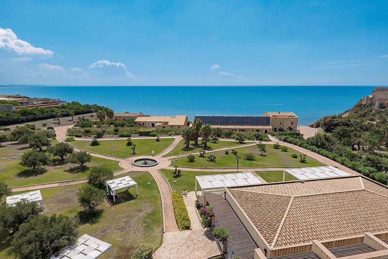 Falconara Charming House & Resort 3