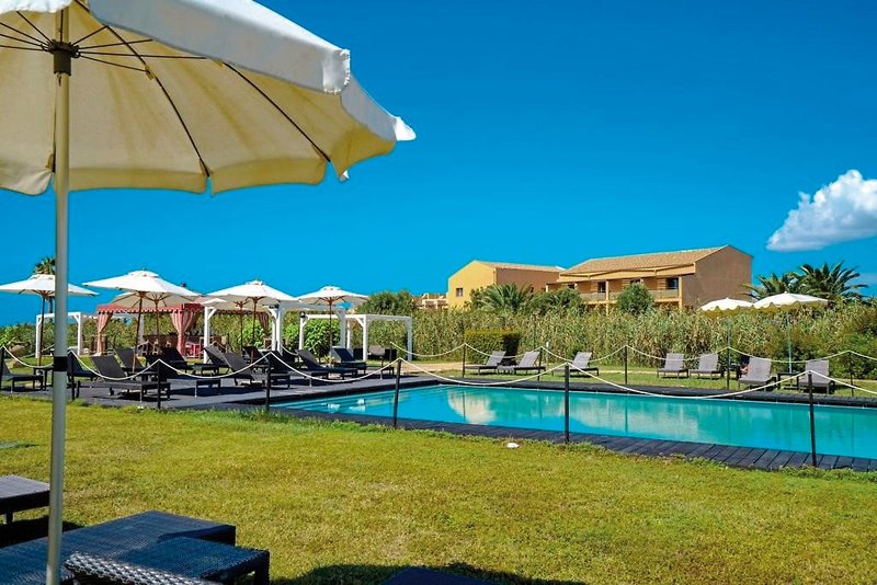 Falconara Charming House & Resort 16