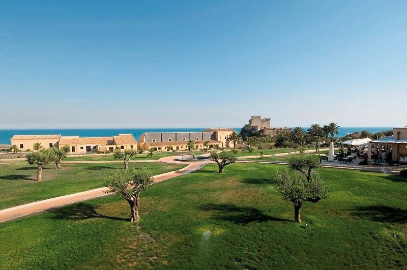 Falconara Charming House & Resort 19