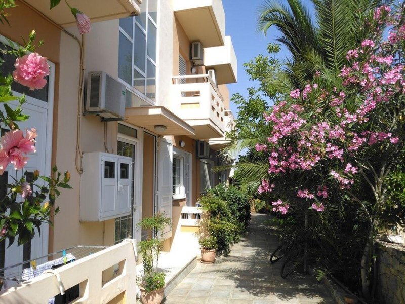 Zorbas 2 - Exterior