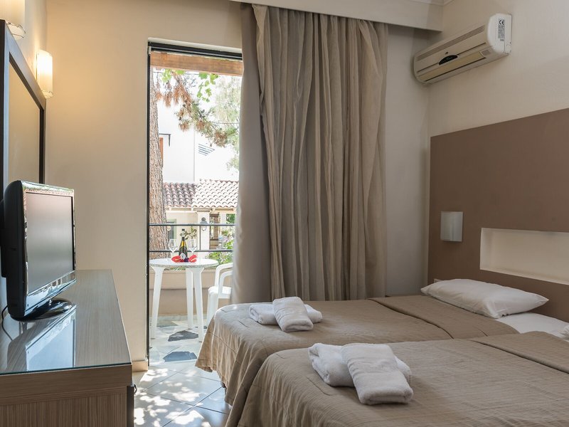 Zorbas 28 - Room Example