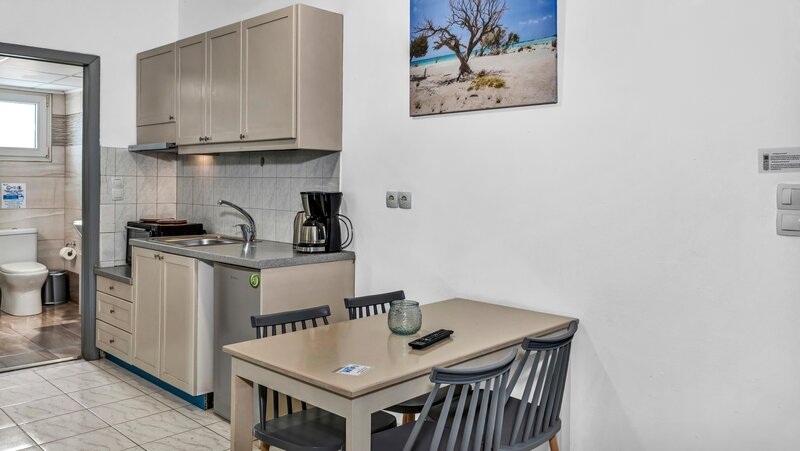 Evina Rooms & Suites 18