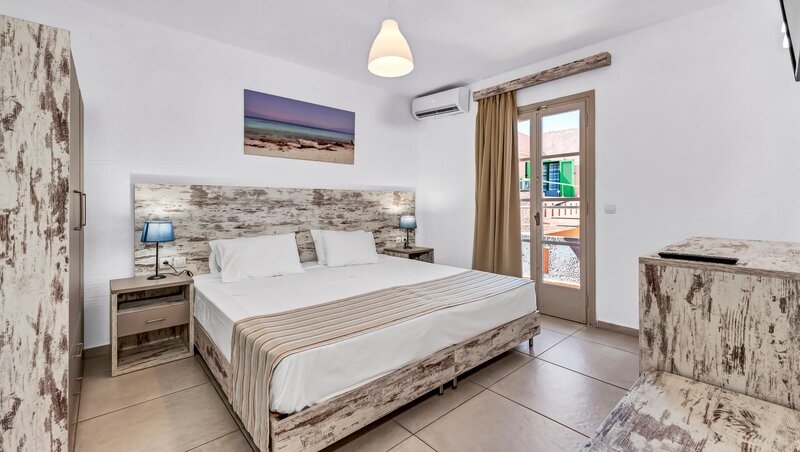 Evina Rooms & Suites 21