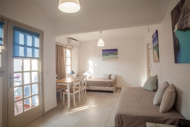 Evina Rooms & Suites 10