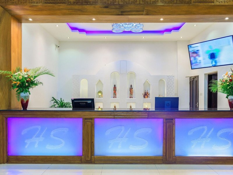 Hotel Sapphire 16