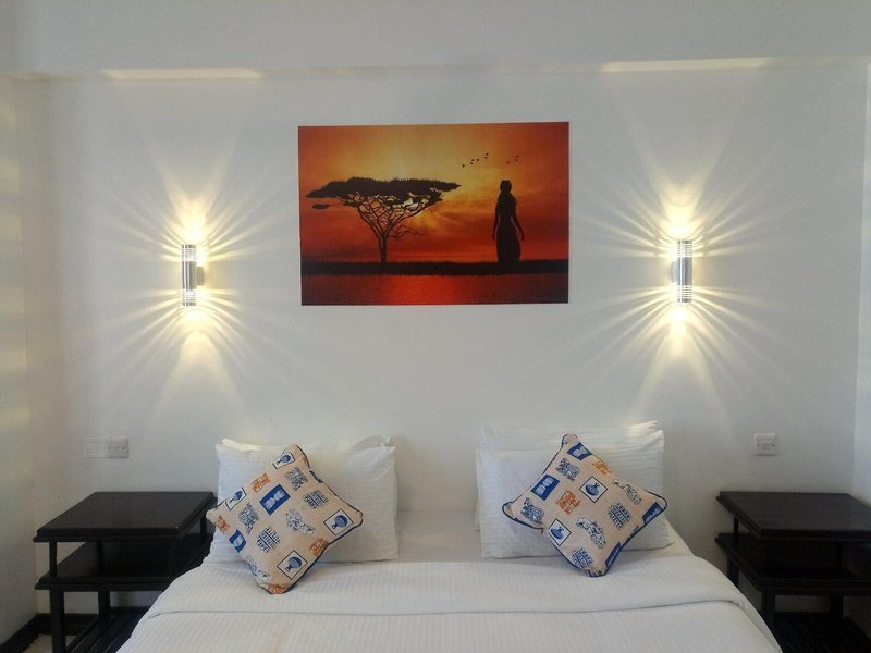 Hotel Sapphire 33