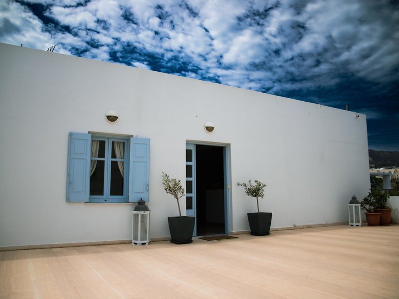Areti Hotel 9
