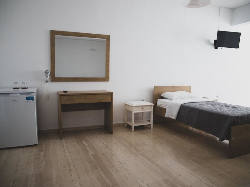 Areti Hotel 21