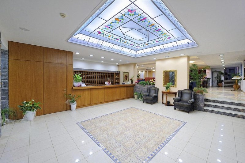 Ariadne Beach Hotel 2