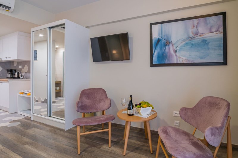 Bio Suites Hotel 18