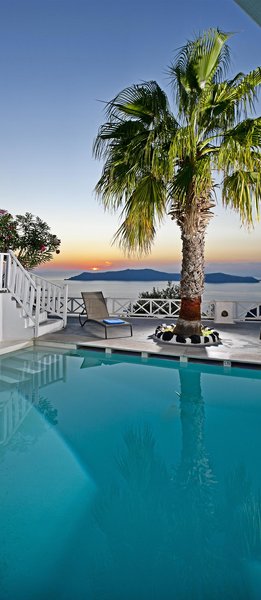 Cliff Side Suites 7