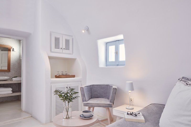 Cliff Side Suites 14