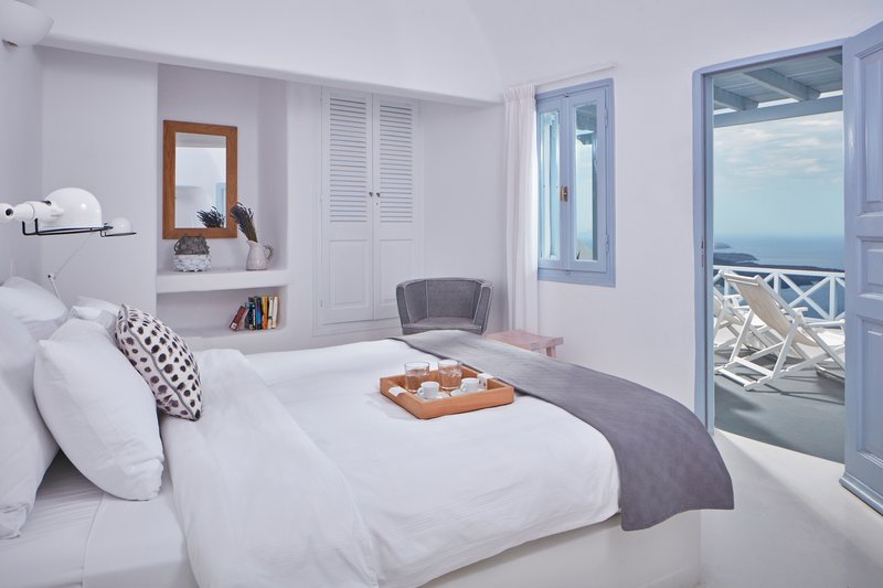 Cliff Side Suites 16