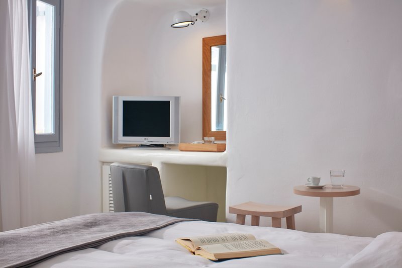 Cliff Side Suites 17