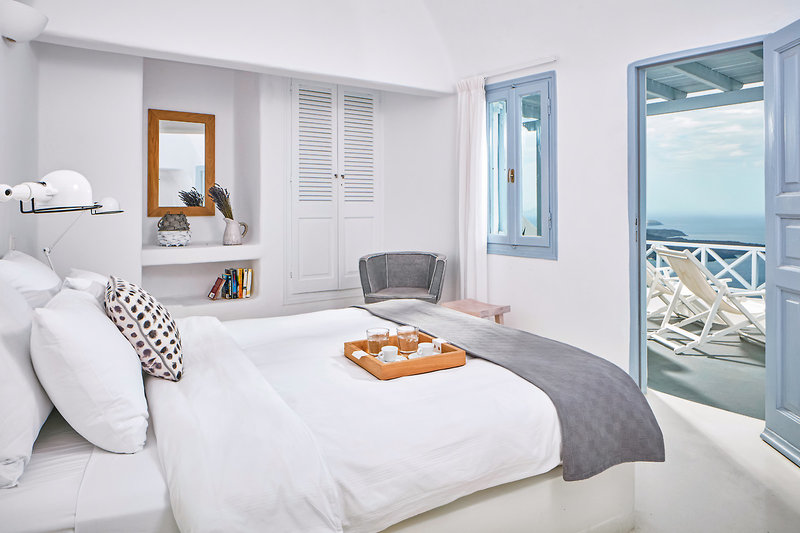 Cliff Side Suites 8