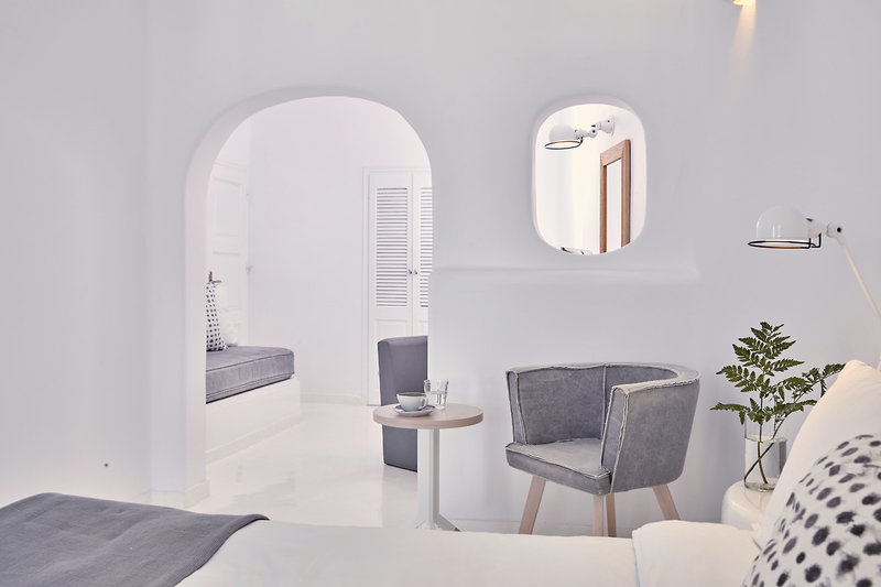 Cliff Side Suites 13