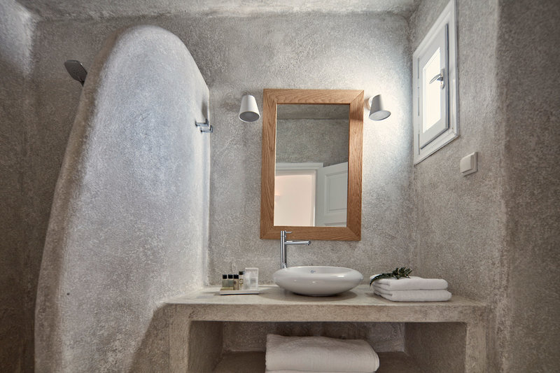 Cliff Side Suites 17