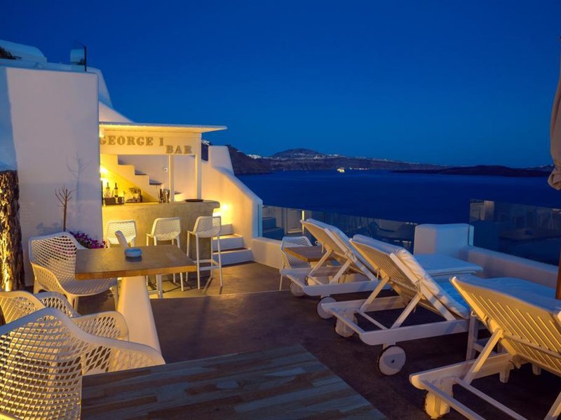 La Perla Villas & Suites 2