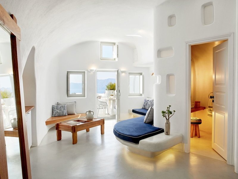 La Perla Villas & Suites 24