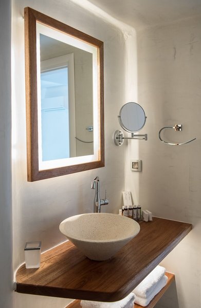 La Perla Villas & Suites 48