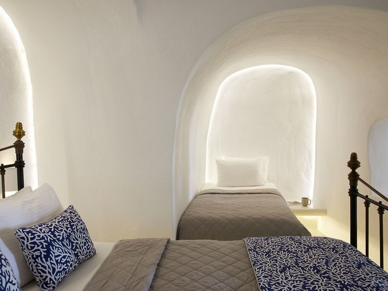 La Perla Villas & Suites 37
