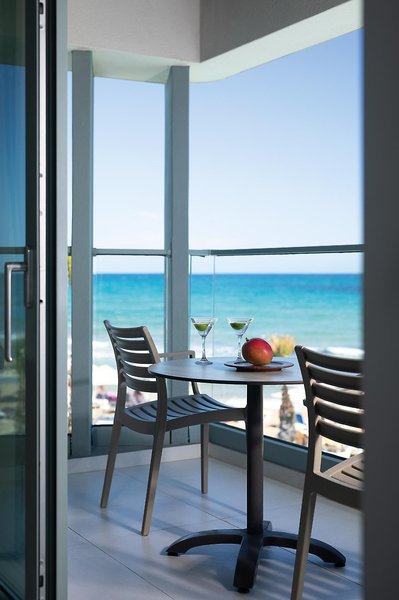 Arina Beach Hotel & Bungalows 45