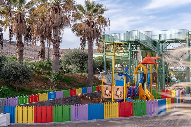 Arina Beach Hotel & Bungalows 64