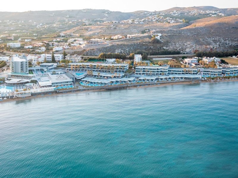 Arina Beach 45