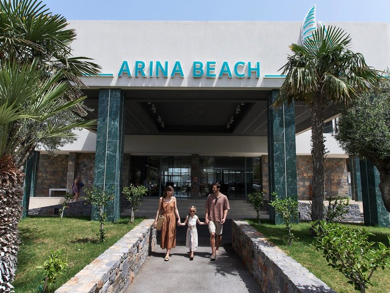 Arina Beach 48