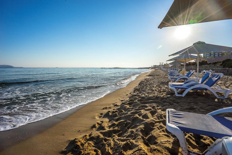 Arina Beach 30
