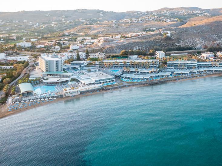 Arina Beach Hotel & Bungalows 1 - Outdoor Pool
