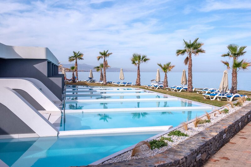 Arina Beach Hotel & Bungalows 52 - Outdoor Pool