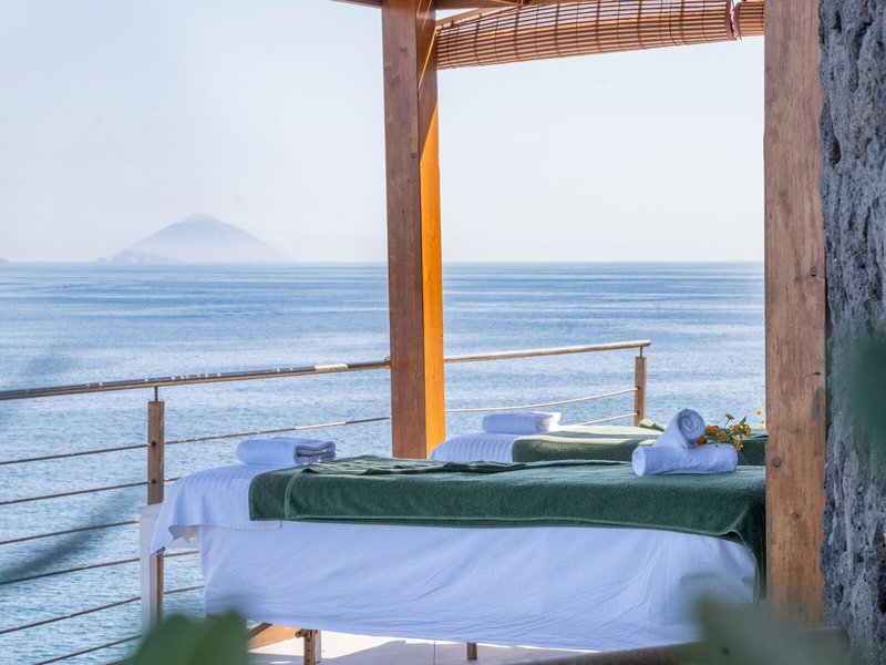 Therasia Resort Sea & Spa 27