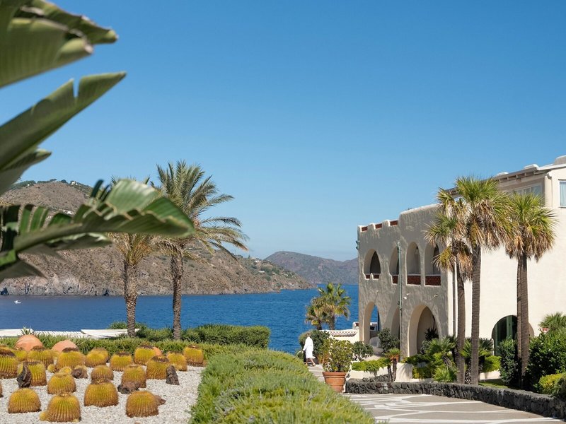 Therasia Resort Sea & Spa 33