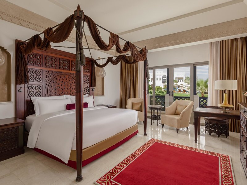The Ritz-Carlton Sharq Village & Spa 14