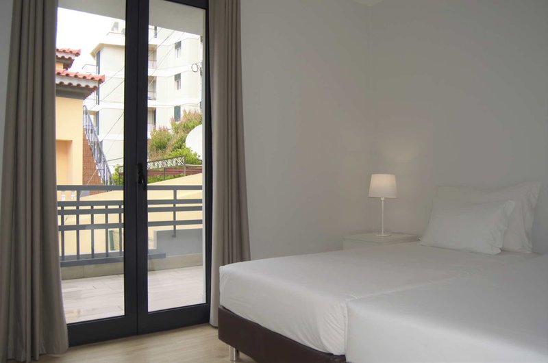 Apartamentos Turisticos Vitoria By Petit Hotels Funchal 2