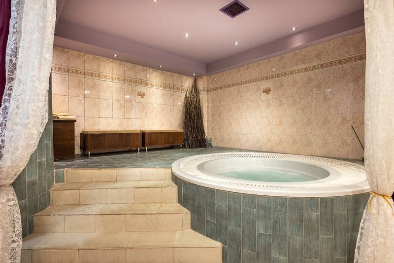 Aristoteles Holiday Resort & Spa 12