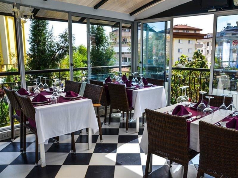 Ark Apart & Suite Hotel 28