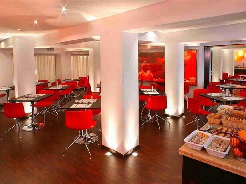 The Alassia Hotel 12