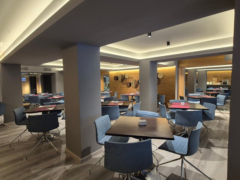 The Alassia Hotel 15