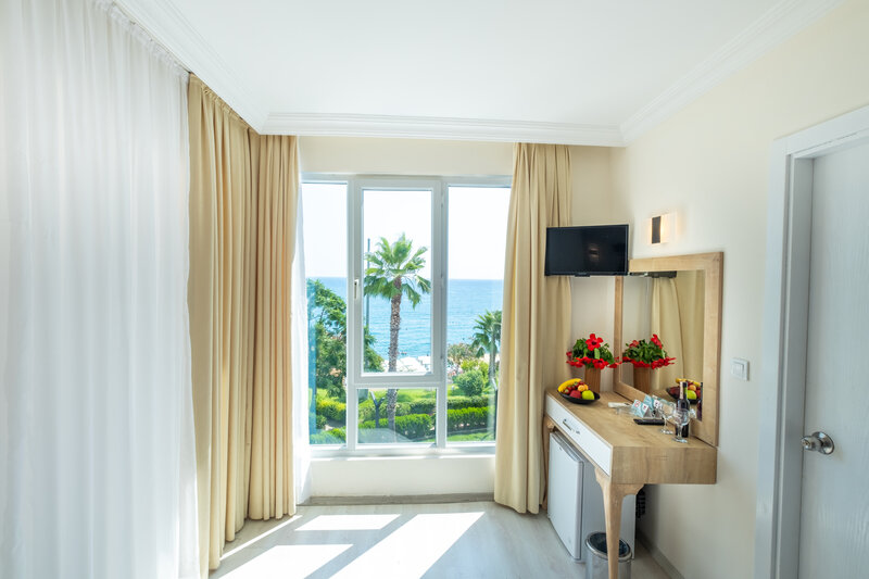 Viking Beach Hotel & Spa 10