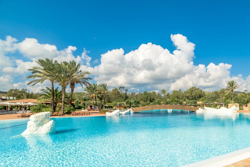 Garden Beach Hotel & Resort 6