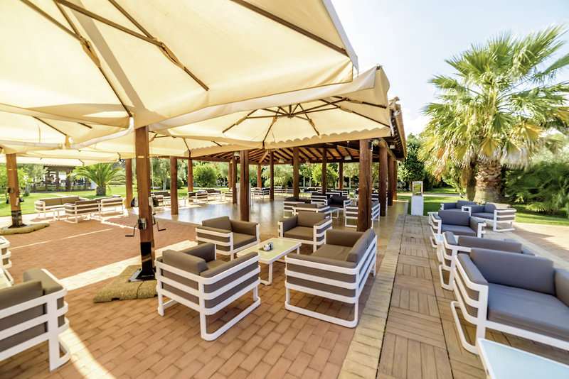 Garden Beach Hotel & Resort 11 - Terrace