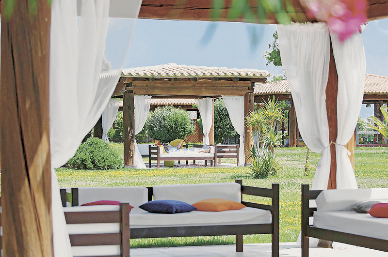Garden Beach Hotel & Resort 17 - Terrace