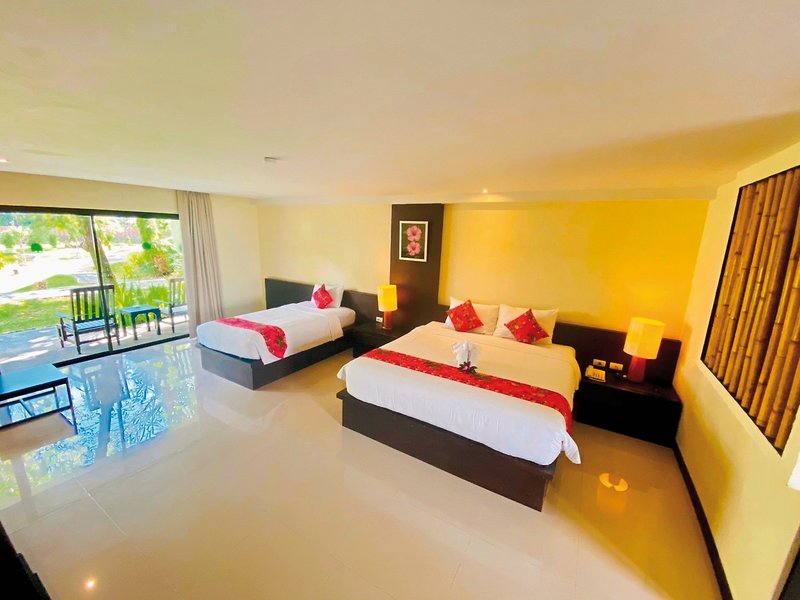 Palm Galleria Resort 21