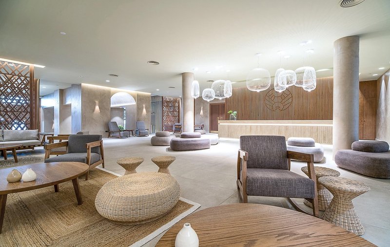 Akasha Beach Hotel & Spa 11