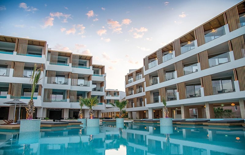 Akasha Beach Hotel & Spa 12