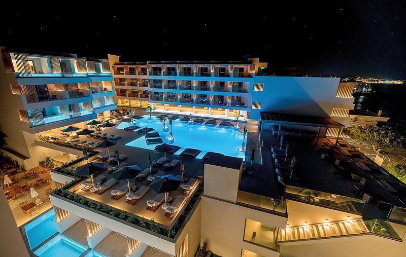 Akasha Beach Hotel & Spa 13
