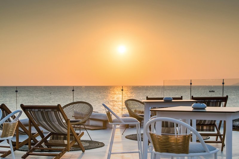 Akasha Beach Hotel & Spa 19